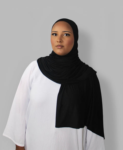 Bamboo Hijab Jet Black