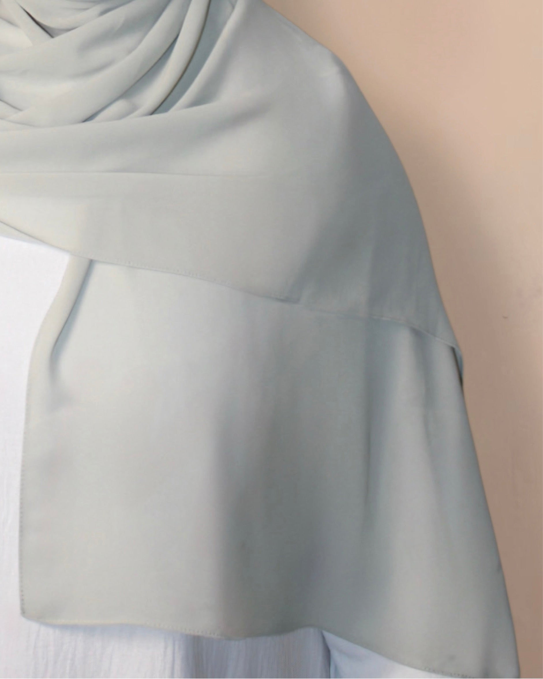 Chiffon Hijab Pastel Grey